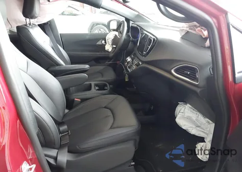 2026 Chrysler Pacifica Select z USA, uszkodzony, nr VIN 2C4RC1BG7TR212712